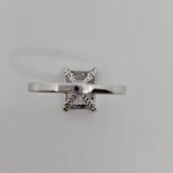 CGSRING  4 Carat Radiant Cut Solitaire Moissanite Ring Size 6.5 (NWOT) - Picture 4 of 13
